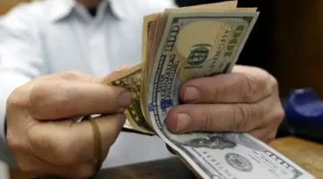 تقلبات أسعار صرف الدولار مقابل الدينار في الأسواق العراقية اليوم السبت